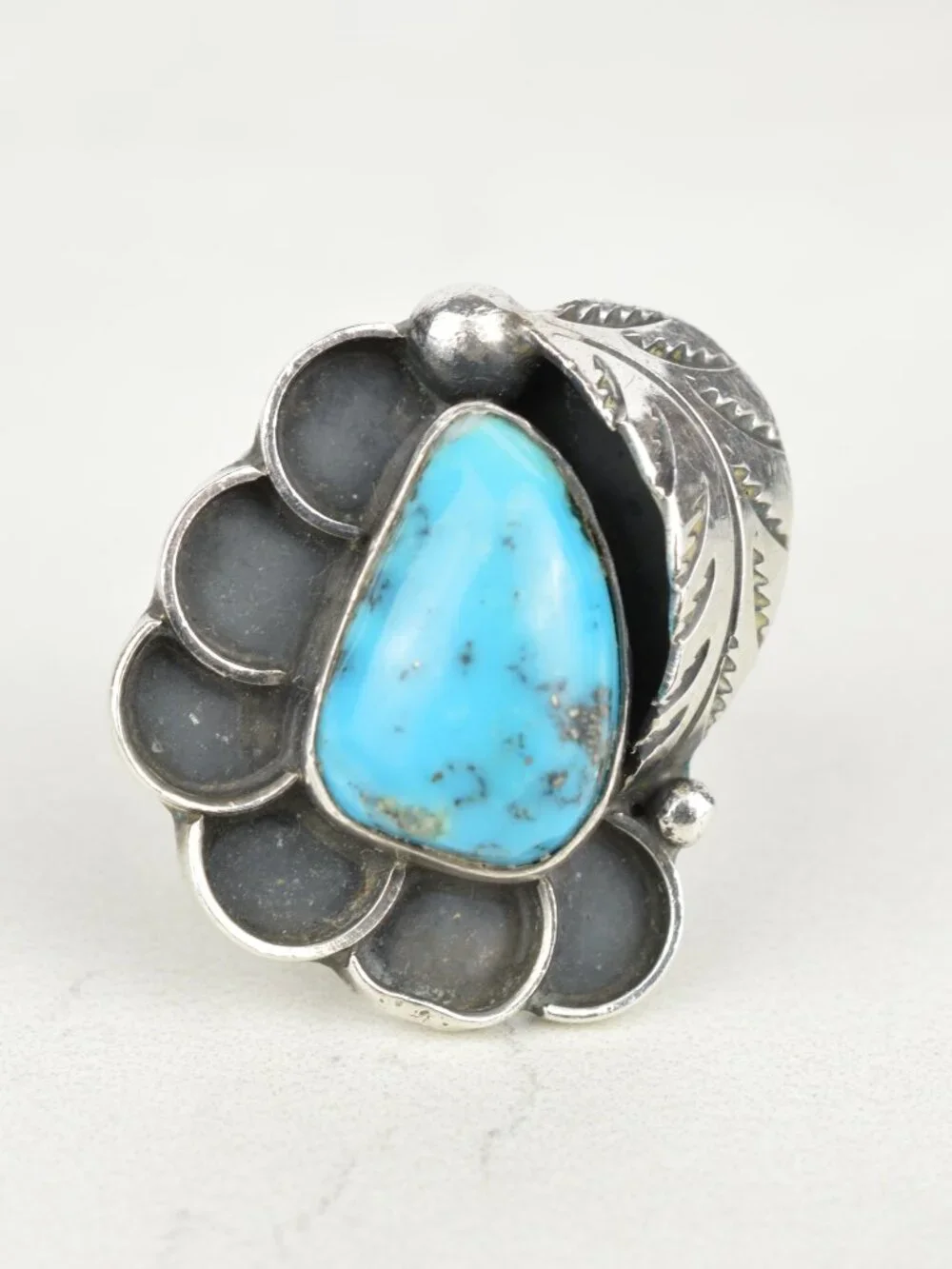 Vintage Navajo Kingman Turquoise Sterling Silver Shadowbox Feather Ring Size 8